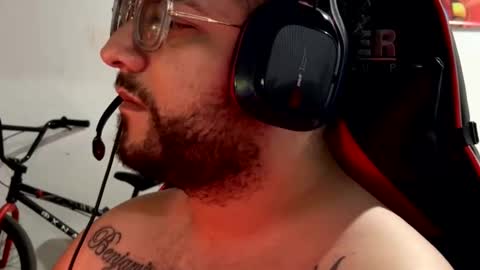 Leo Salvaje online show from November 16, 5:09 am