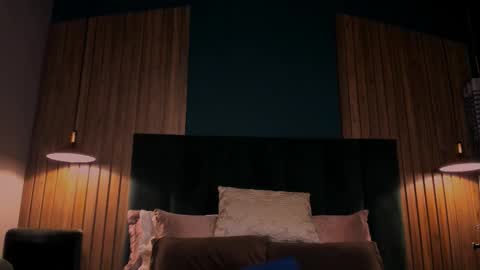 Snapshot of leosalvatore_ chatting on February 26, 3:32 am Leo Salvatore online show from February 26, 3:32 am