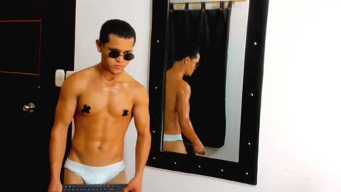 liam_knight online show from November 4, 2:01 am