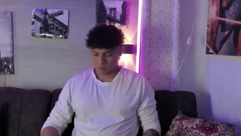 liam online show from November 18, 12:31 pm