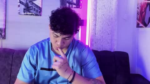 liam online show from December 5, 12:34 pm