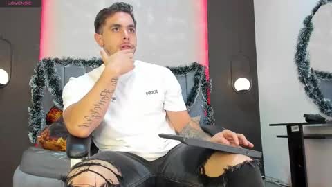 Liam online show from December 4, 11:23 pm