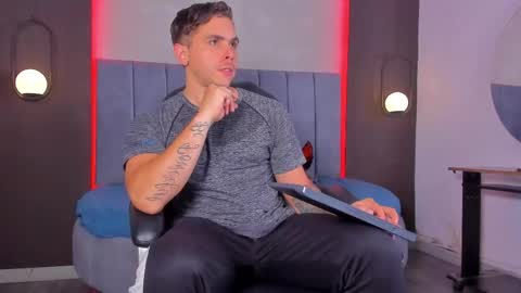 Liam online show from April 17, 10:23 pm