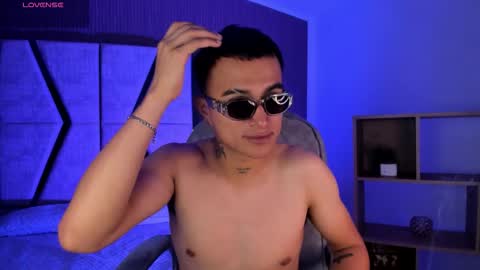 LiamDeep online show from February 17, 9:03 pm