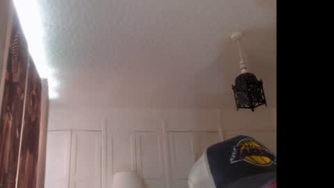 liamlight online show from August 3, 9:04 am