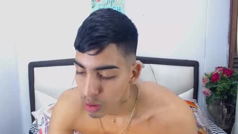 L I A M online show from November 29, 11:12 am