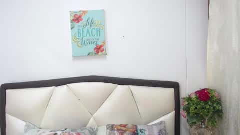 L I A M online show from December 3, 11:38 am