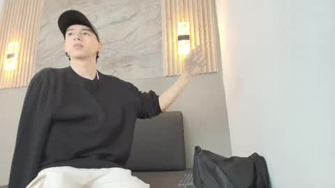 lian_cameron online show from January 6, 3:32 am