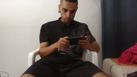 Snapshot of lian_mike203523 chatting on October 17, 6:17 am lian_mike203523 online show from October 17, 6:17 am