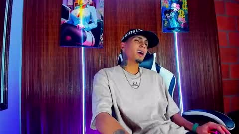 Daniel online show from February 7, 11:21 pm