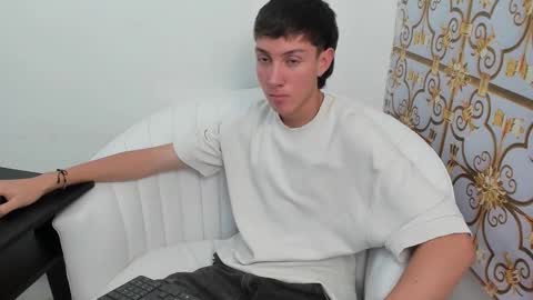 DANNY online show from November 13, 5:06 pm