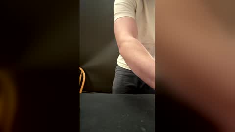 livefree1996 online show from April 6, 3:24 pm