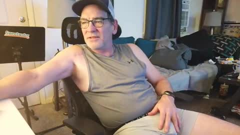 LongDick Daddy online show from November 12, 11:53 pm