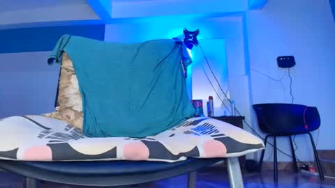 edwin online show from December 18, 4:30 am