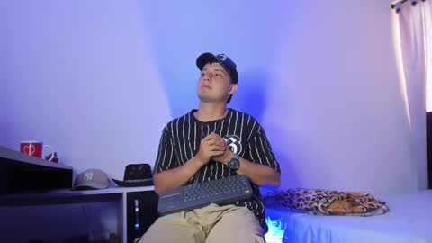 Logan morris online show from February 7, 9:15 pm