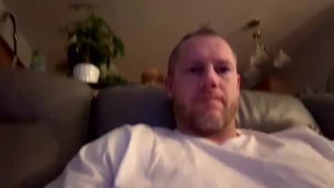 Snapshot of longstrokin8869 chatting on March 4, 7:19 am Bradsobad88 online show from March 4, 7:19 am
