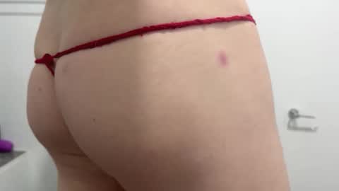 Snapshot of lookatdisass chatting on October 14, 1:01 am Lookatdisass online show from October 14, 1:01 am