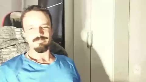 Lucas online show from November 25, 2:19 pm