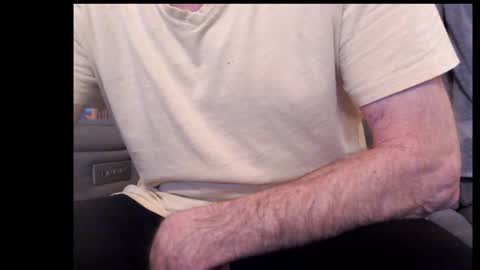 looking469 online show from November 25, 6:10 pm