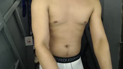 Snapshot of lord_of_cum69 chatting on February 22, 4:18 am Macky online show from February 22, 4:18 am