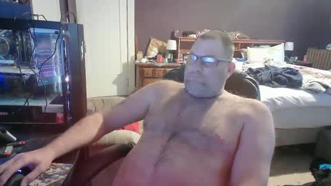 Snapshot of lordimaran chatting on March 1, 12:45 pm lordimarans room online show from March 1, 12:45 pm