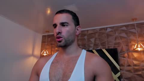  L O R E N Z O  Thumbs Up help  online show from February 18, 5:22 pm