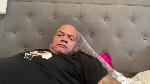 loved19 online show from December 20, 6:04 pm