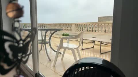 Loveisperfect online show from October 26, 10:39 am