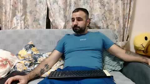 Snapshot of loveivat80 chatting on February 2, 6:53 pm loveivat80 online show from February 2, 6:53 pm