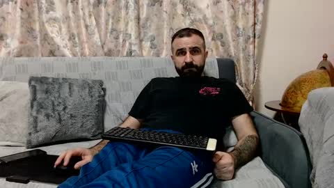 Snapshot of loveivat80 chatting on March 5, 5:29 pm loveivat80 online show from March 5, 5:29 pm