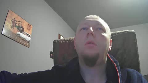 lover582553 online show from March 4, 4:49 am