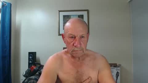 Snapshot of lovesblackazz chatting on February 13, 11:06 am Lovesblackazz online show from February 13, 11:06 am