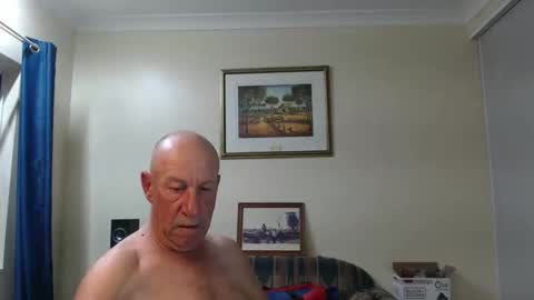 Snapshot of lovesblackazz chatting on December 30, 11:04 am Lovesblackazz online show from December 30, 11:04 am