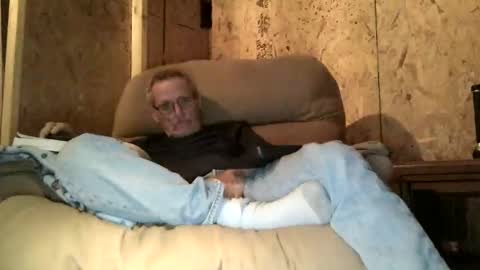 just here to have fun and cum online show from November 3, 12:37 am