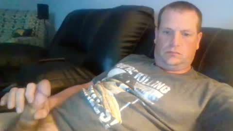 lovetocum37 online show from May 11, 12:01 am