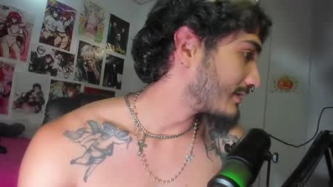 lovexjuxn77 online show from December 5, 6:26 pm