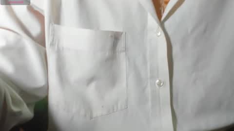 lovexjuxn77 online show from January 8, 4:01 pm