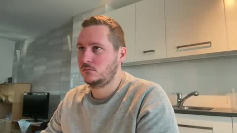 Snapshot of lucas1996_ chatting on January 13, 1:17 pm Lucas online show from January 13, 1:17 pm