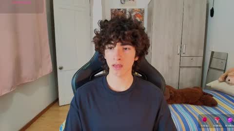 lucas_xo online show from December 14, 1:12 am