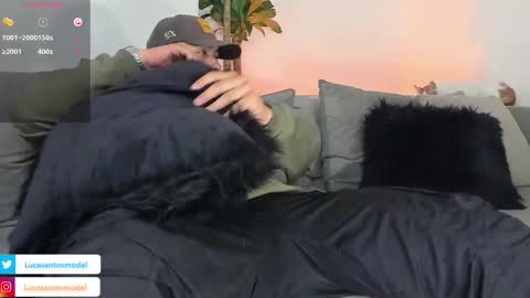 Snapshot of lucasanto_ chatting on March 8, 3:37 am LUCA SANTOS online show from March 8, 3:37 am