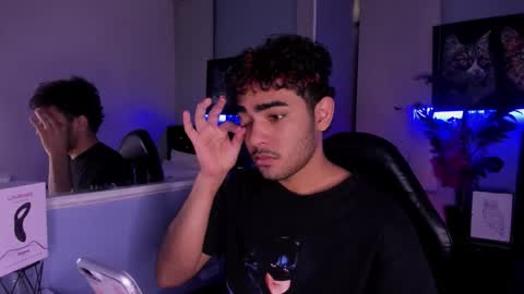 lucascarterr online show from November 30, 3:52 am