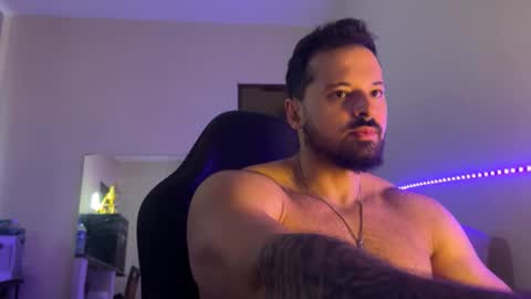 lucasfit24 online show from November 26, 2:53 pm