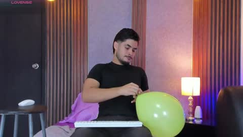 Luciano online show from July 5, 12:56 pm