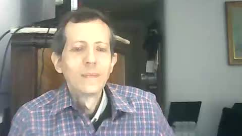 Luciano online show from April 14, 6:40 pm