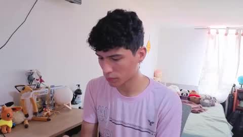 Lu Independent Model online show from February 7, 6:02 pm