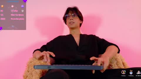 Lui online show from April 9, 3:37 am