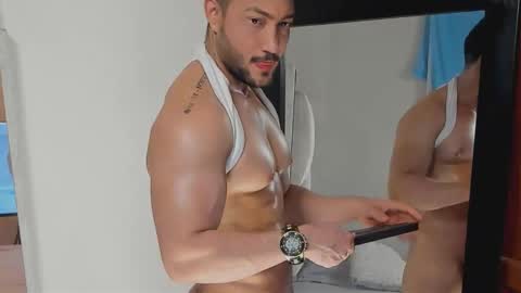 Snapshot of luis_baptista chatting on October 22, 10:35 pm luis_baptista online show from October 22, 10:35 pm