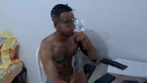 luisatr2017 online show from December 14, 5:14 am