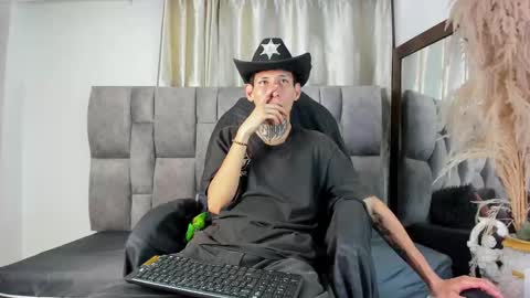 Snapshot of lujuriau_u chatting on October 23, 2:59 am lujuriau_u online show from October 23, 2:59 am