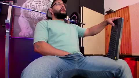 LUKE online show from February 2, 11:40 am